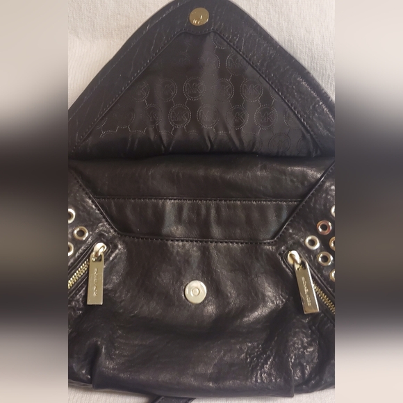 Michael Kors Black Leather Shoulder Bag And Wallet With Silver Accents - Picture 7 of 8